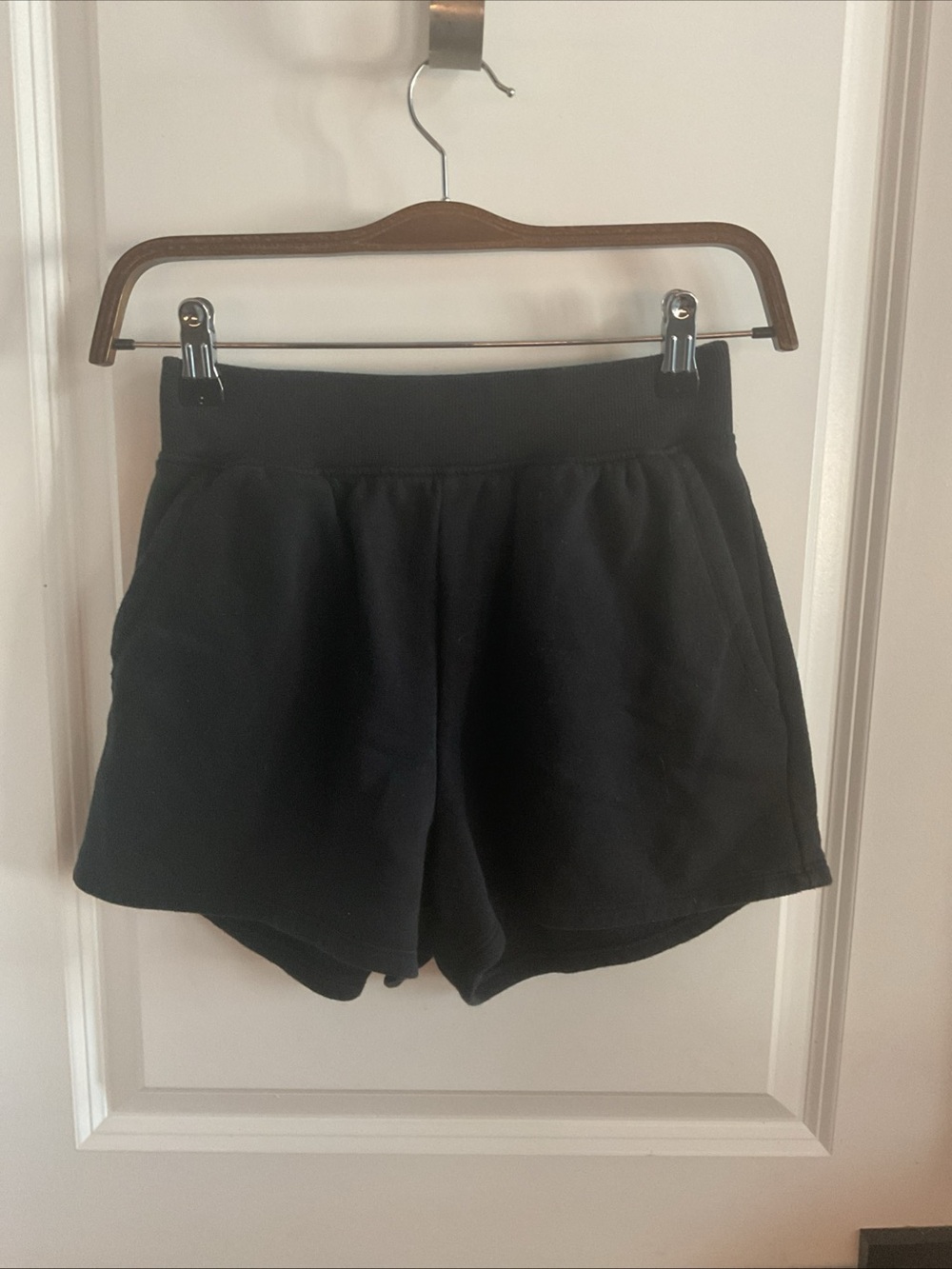 SO - Black Women's Athletic Pull-On Shorts - Size Small
